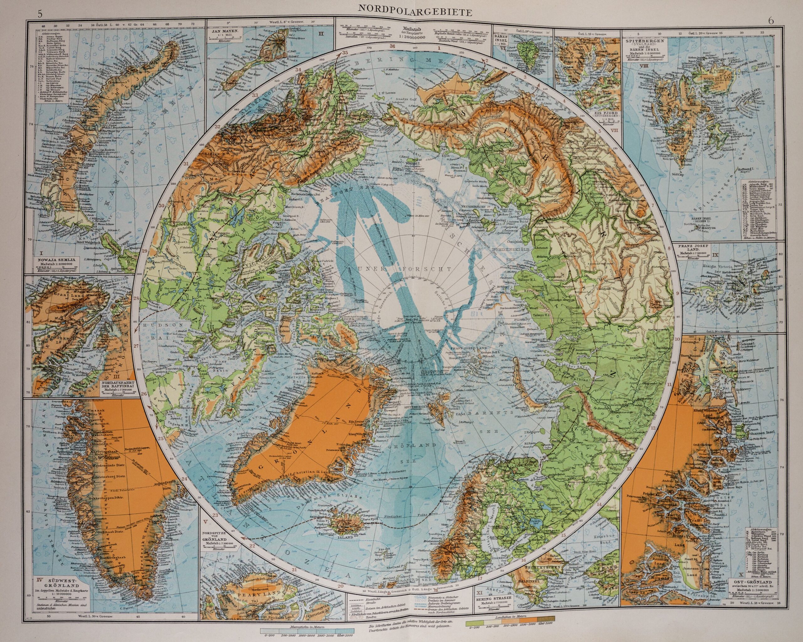 Mapa w kolorze niebieskim, zielonym i pomarańczowym, wyśrodkowana na rzucie globu zorientowanego wokół bieguna północnego