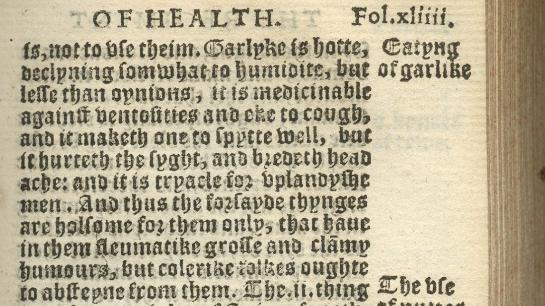 Two-page spread of an early printed book.